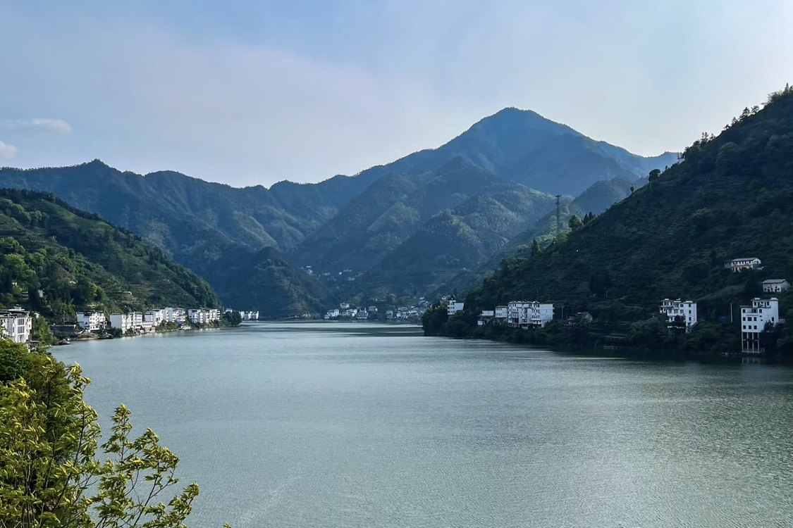 Xin'an River Landscape Gallery